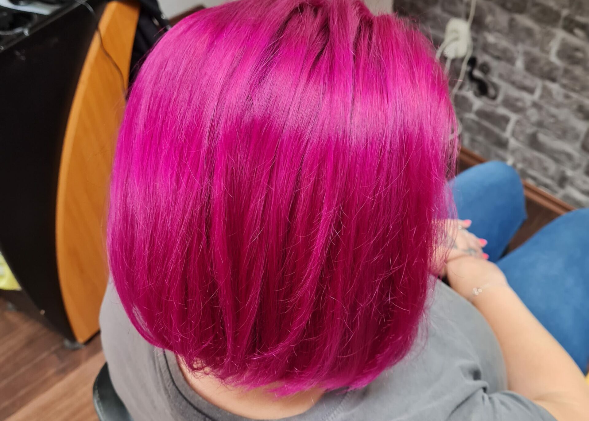 Kadeřnictví White Rose_barvení vlasů