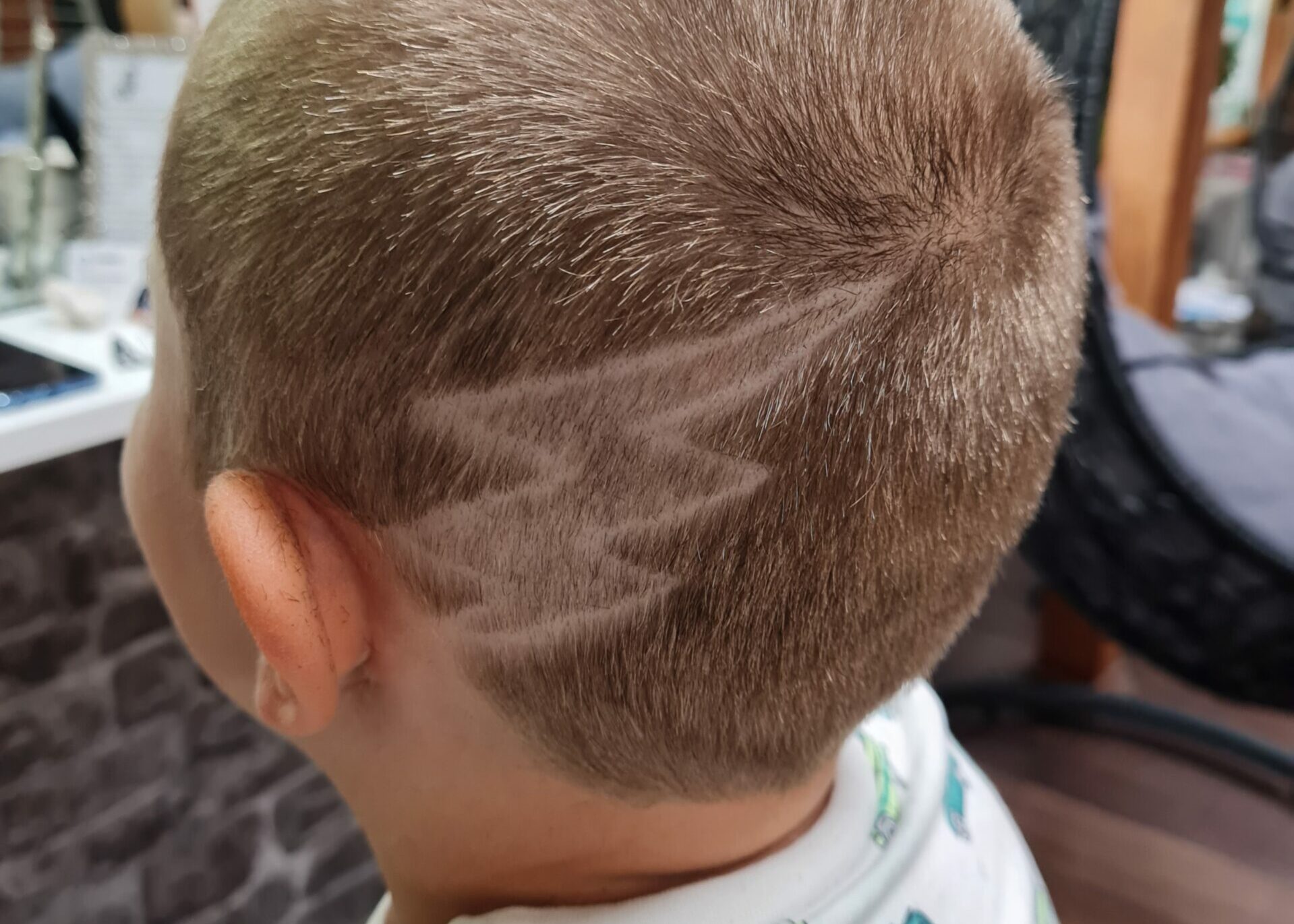 Kadeřnictví White Rose_dětské účesy